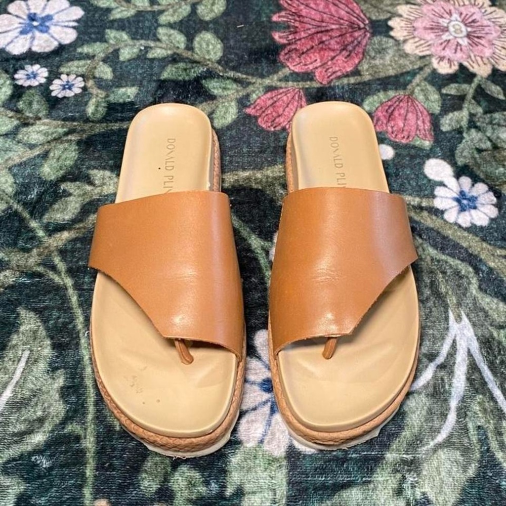 Donald J. Pliner Tan Leather Thong Sandals